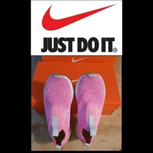 Nike Epic React Sneakers